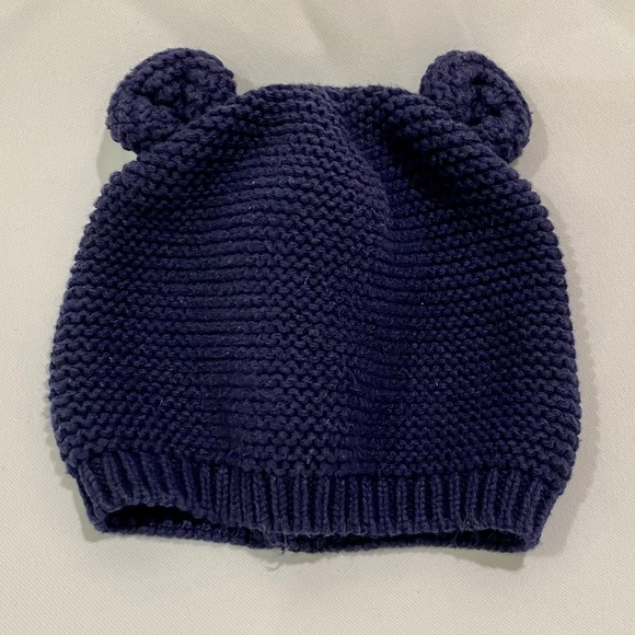 Like New GAP Baby Bear Hat - Picture 1 of 1